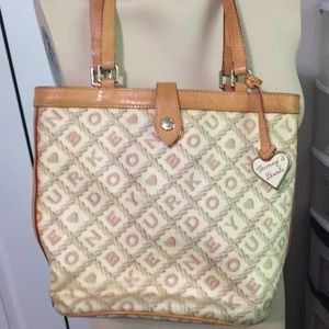 Dooney & Bourke purse